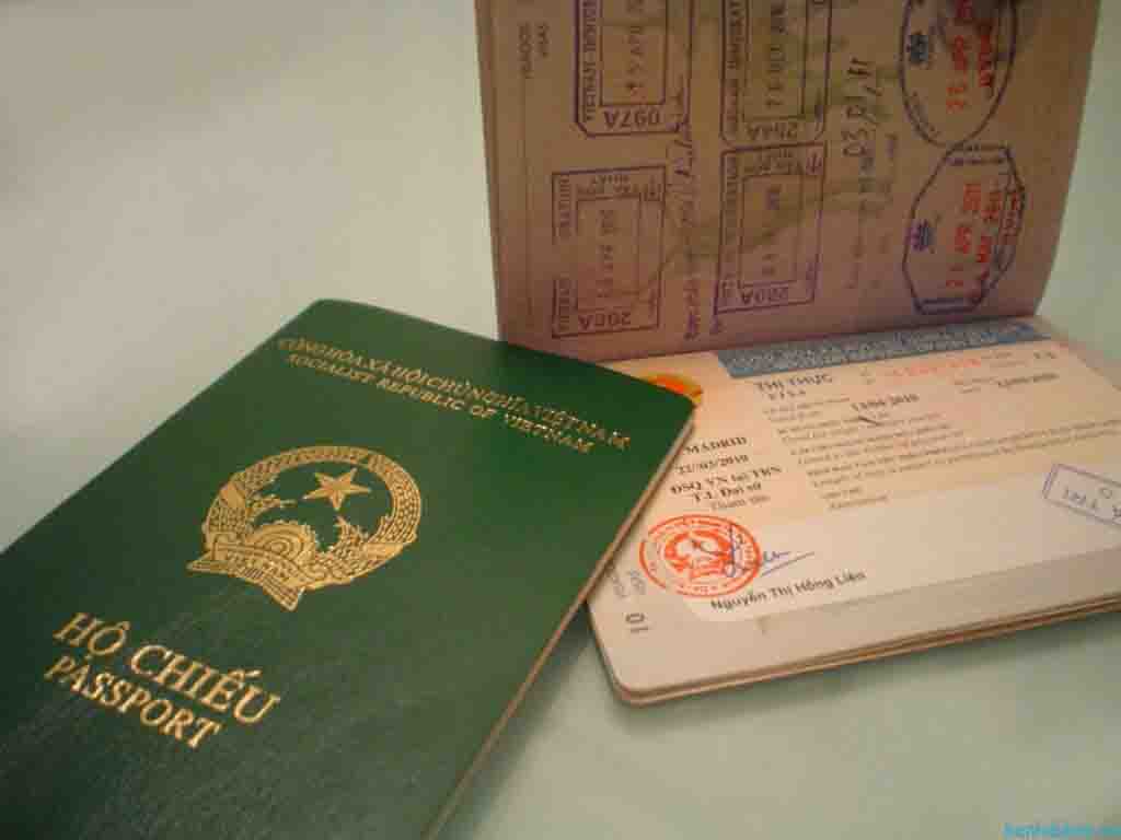 Khách lưu trú báo mất hộ chiếu - Nhân viên lễ tân nên làm gì? 